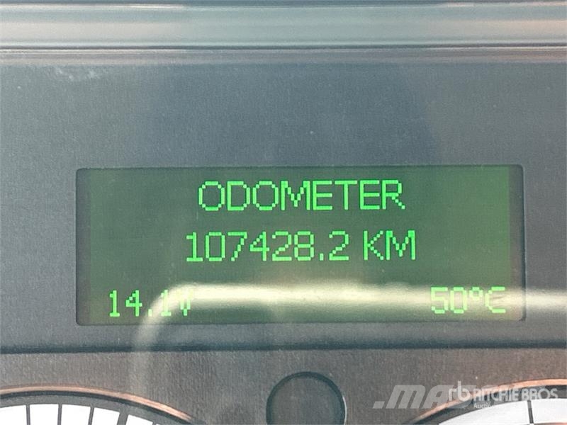 Freightliner M2 106 4x2 Van Truck Sanduk kamioni
