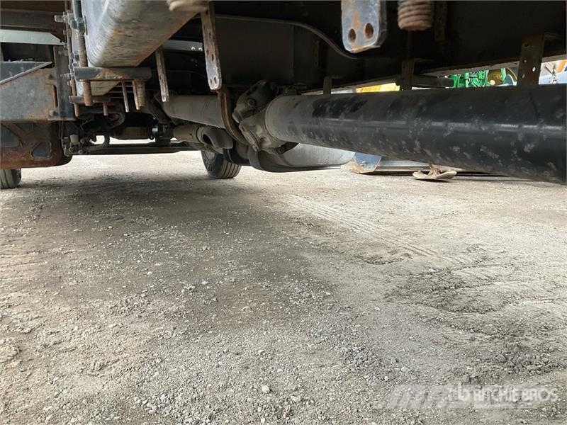 Freightliner M2 106 4x2 Van Truck Bakwagens met gesloten opbouw