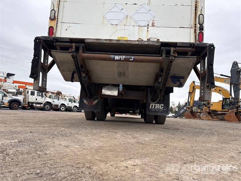 Freightliner M2 106 4x2 Van Truck Box trucks