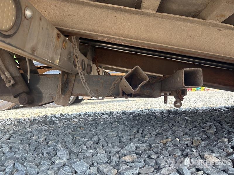 Freightliner M2 106 4x2 Extended Cab Rollback Truck Hinausautot