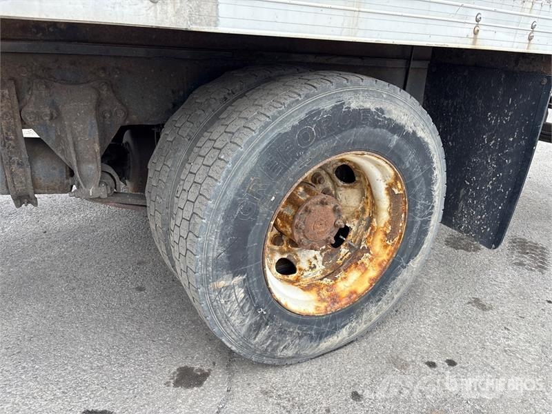Freightliner M2 106 4x2 Van Truck Furgoonautod