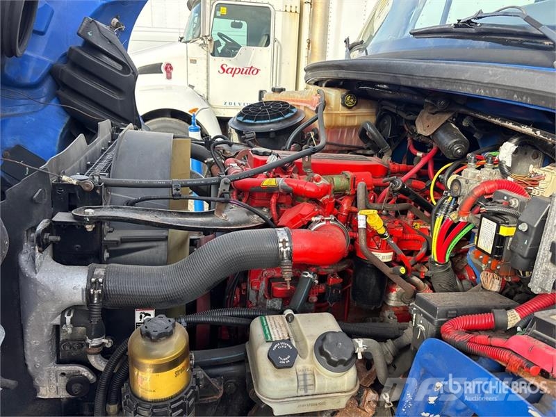 Freightliner M2 106 4x2 Van Truck Camiones caja cerrada