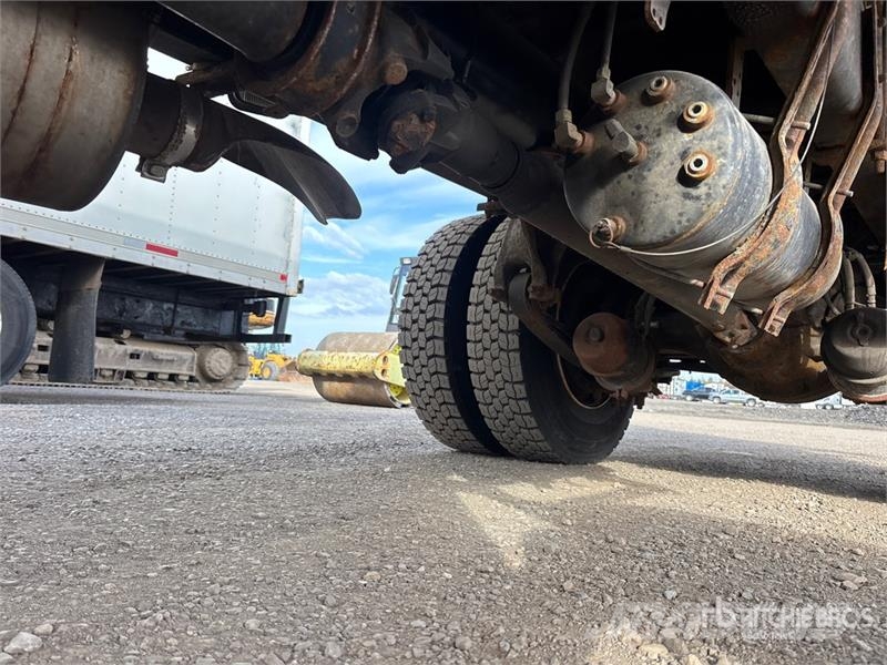 Freightliner M2 106 4x2 Van Truck Camiones caja cerrada