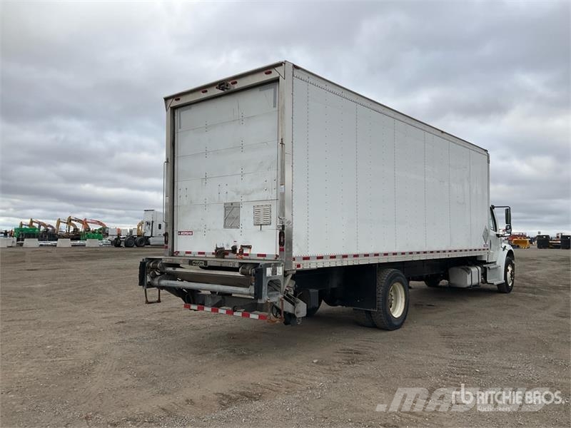 Freightliner M2 106 4x2 Van Truck 貨箱式卡車