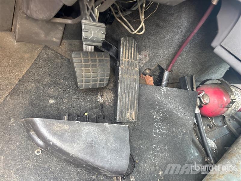 Freightliner M2 106 4x2 Van Truck Furgoonautod