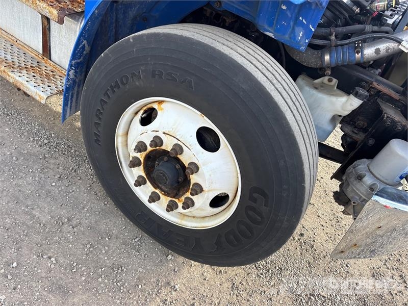 Freightliner M2 106 4x2 Van Truck Camiones caja cerrada