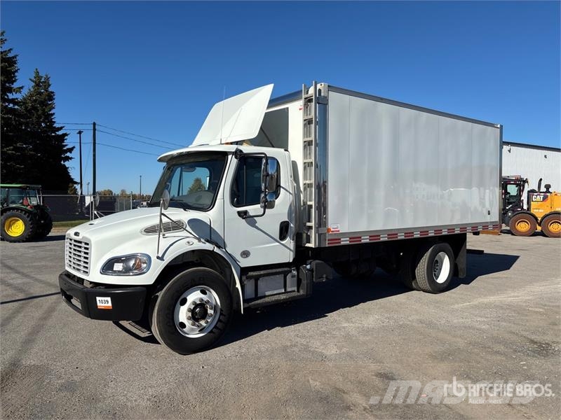 Freightliner M2 106 4x2 Van Truck Umpikorikuorma-autot