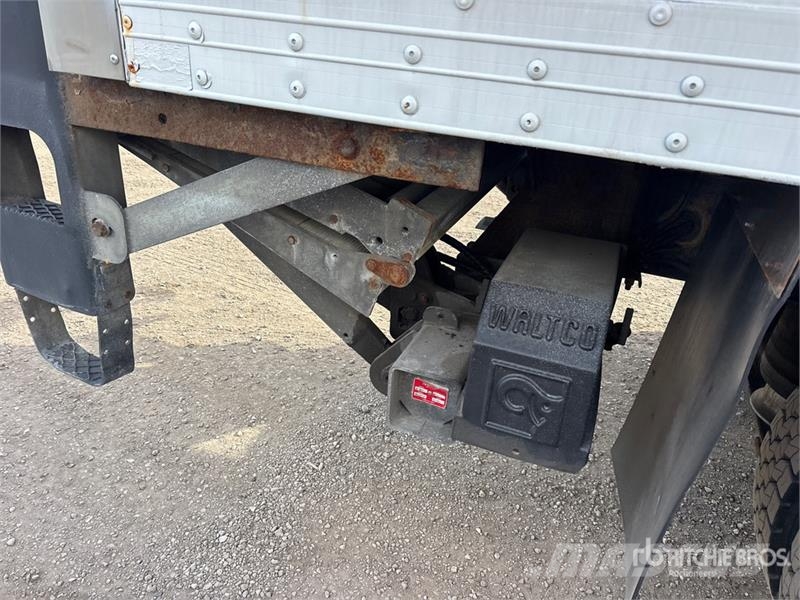 Freightliner M2 106 4x2 Van Truck Camiones caja cerrada
