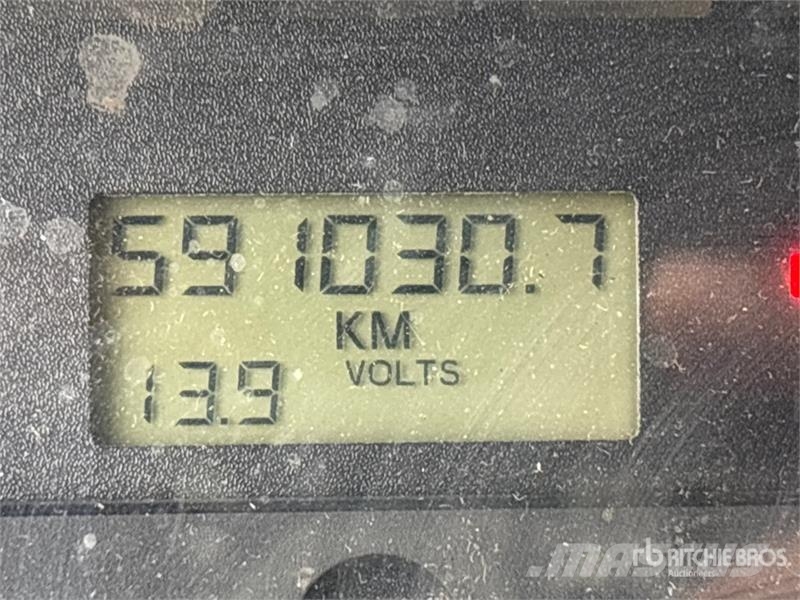 Freightliner M2 106 4x2 Van Truck Furgoonautod
