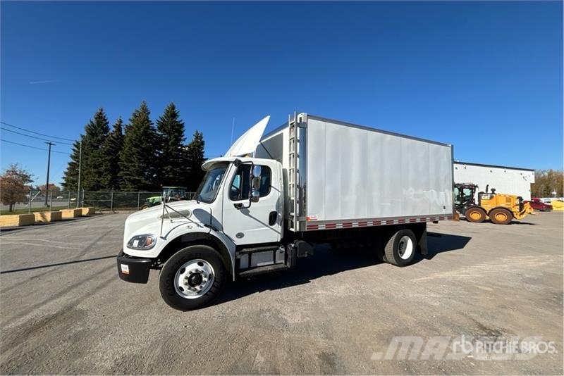 Freightliner M2 106 4x2 Van Truck Umpikorikuorma-autot