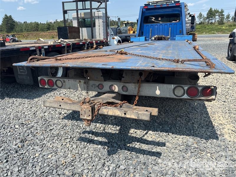 Freightliner M2 106 4x2 Extended Cab Rollback Truck Hinausautot
