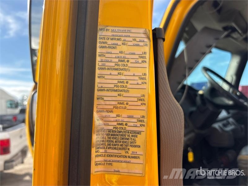Freightliner M2 106 4x2 Van Truck Furgoonautod