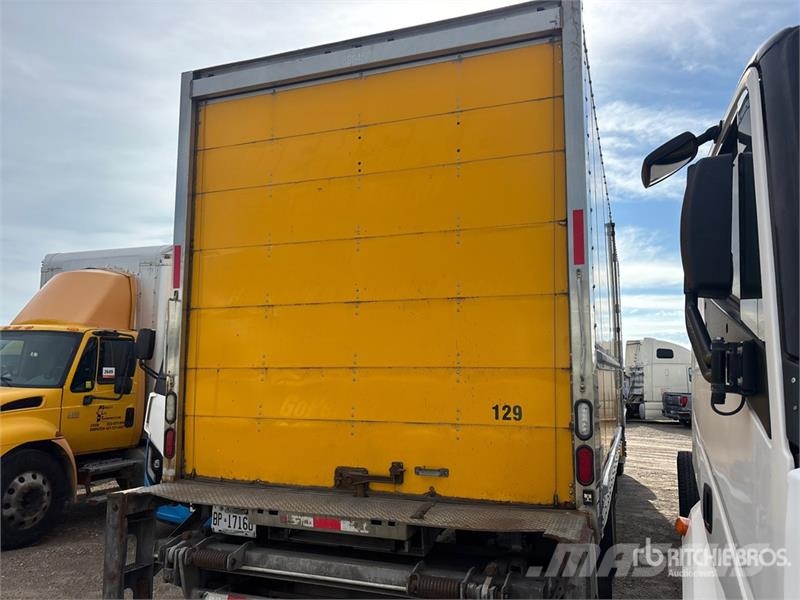 Freightliner M2 106 4x2 Van Truck Furgoonautod