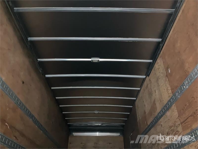 Freightliner M2 106 4x2 Van Truck Sanduk kamioni