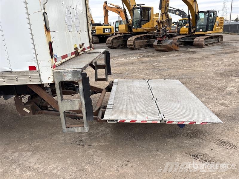 Freightliner M2 106 4x2 Van Truck Box trucks