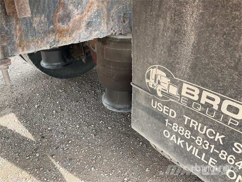 Freightliner M2 106 6x4 Van Truck Sanduk kamioni