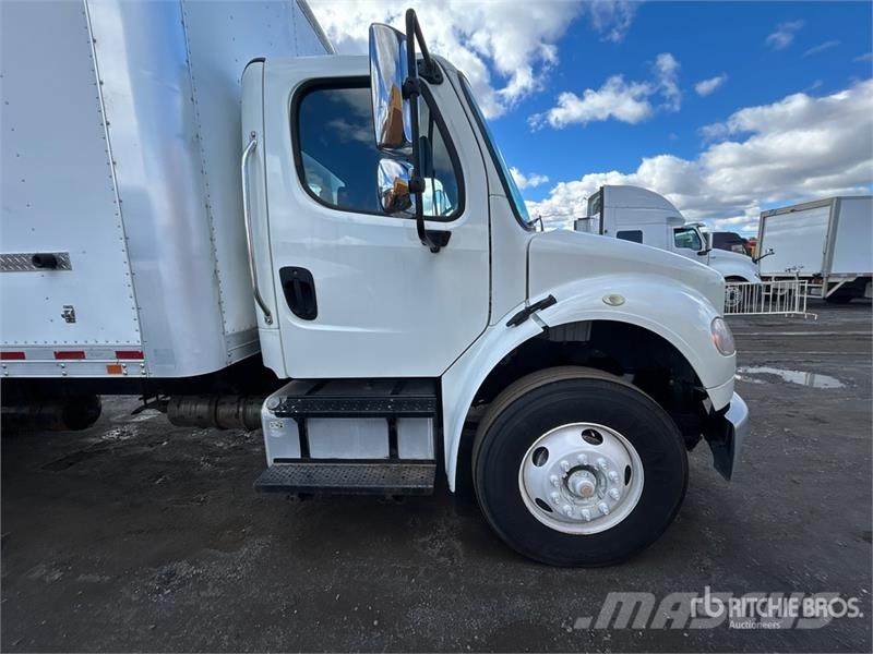 Freightliner M2 106 6x4 Van Truck Tovornjaki zabojniki