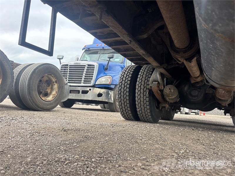Freightliner M2 106 6x4 Van Truck Φορτηγά Κόφα