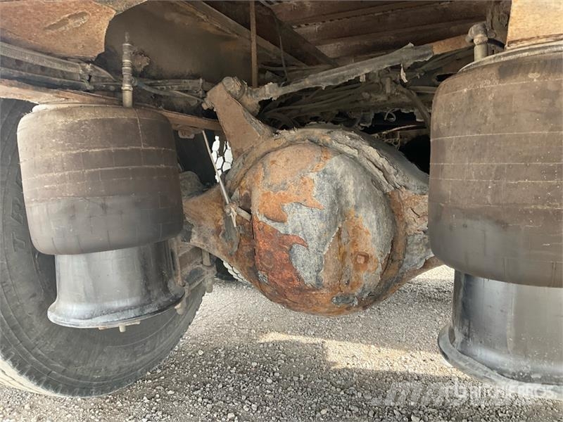 Freightliner M2 106 6x4 Van Truck Sanduk kamioni
