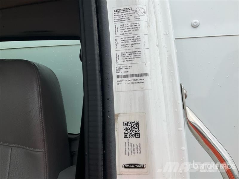 Freightliner M2 106 6x4 Van Truck Box trucks