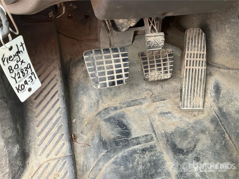 Freightliner M2 106 6x4 Van Truck Sanduk kamioni