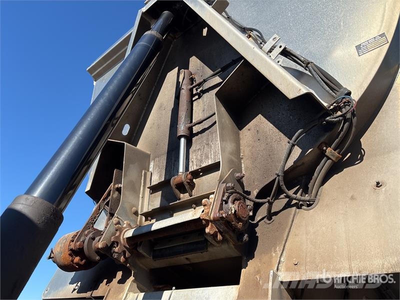 Freightliner M2 106 6x4 Snow Plow Truck Visuotinės / bendrosios paskirties automobiliai