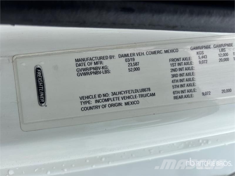 Freightliner M2 106 6x4 Van Truck Box trucks
