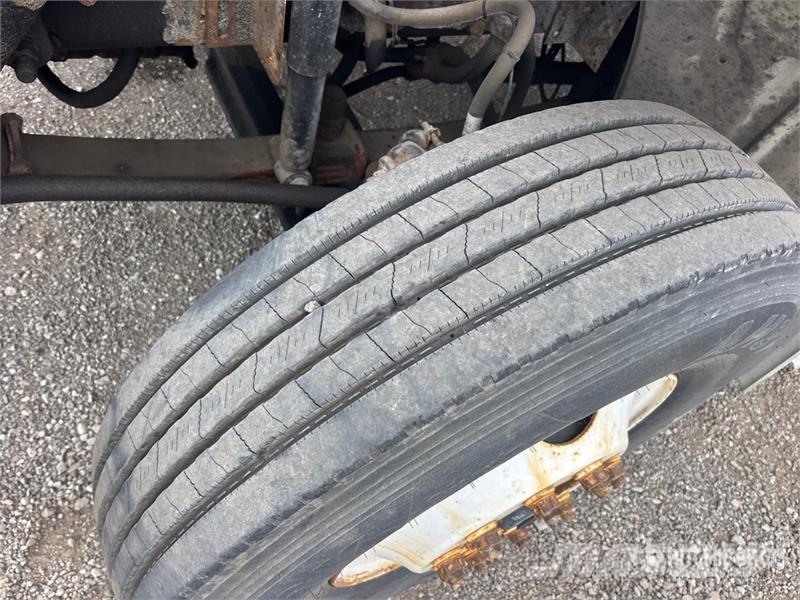 Freightliner M2 106 6x4 Van Truck Φορτηγά Κόφα