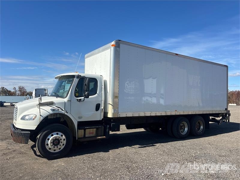 Freightliner M2 106 6x4 Van Truck Dobozos teherautók