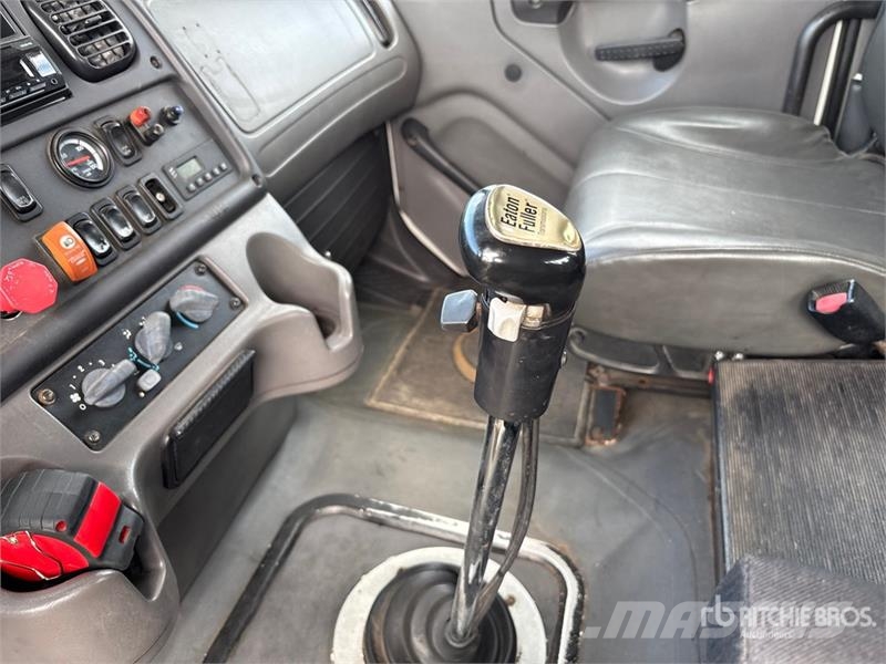 Freightliner M2 112 レッカー車