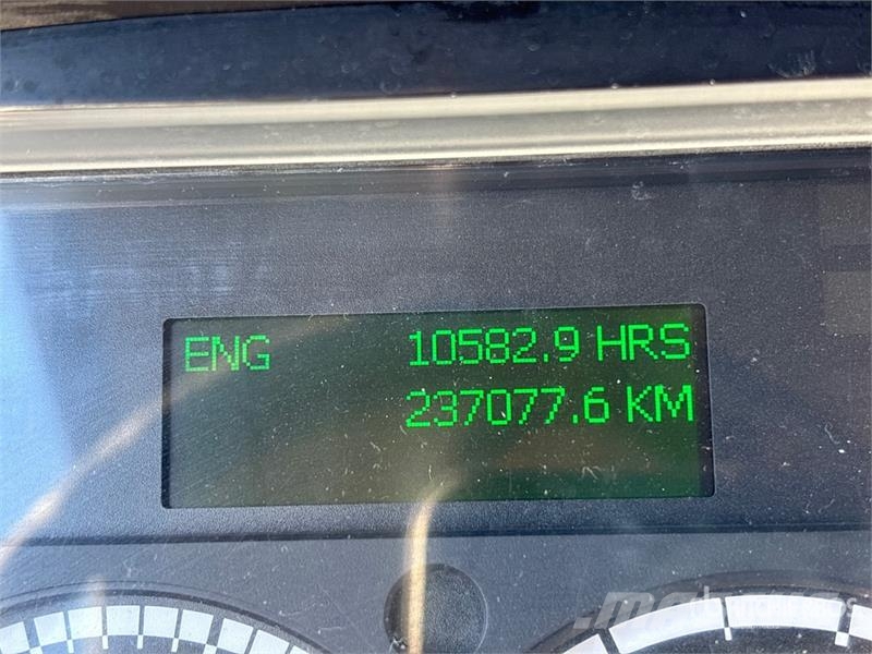 Freightliner M2 112 Kabine i unutrašnjost
