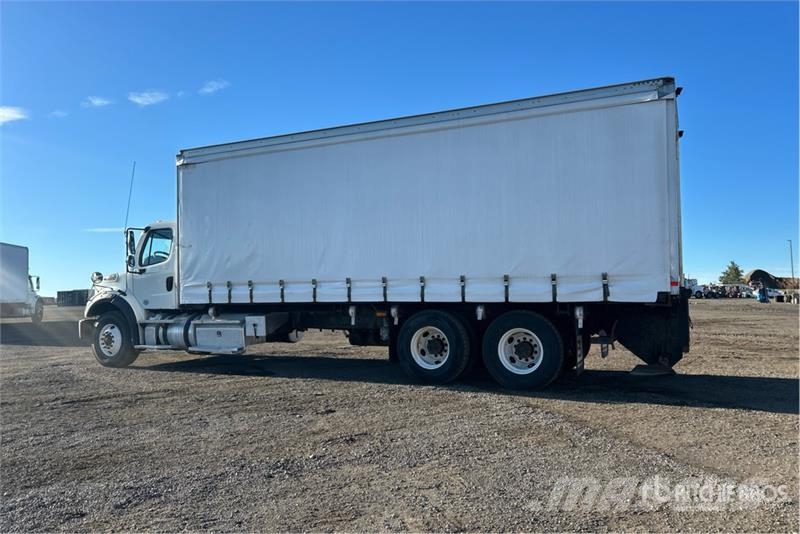 Freightliner M2 112 Lastbil - Gardin
