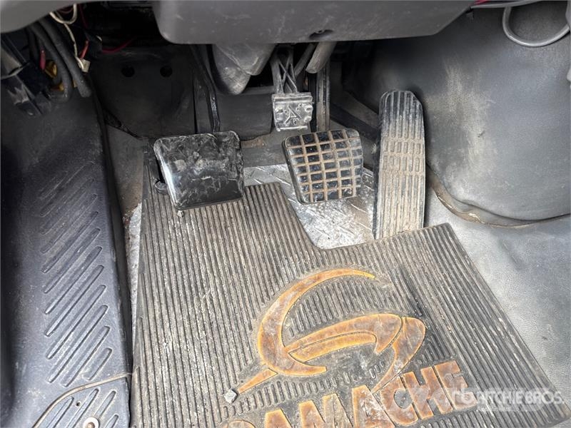Freightliner M2 112 レッカー車