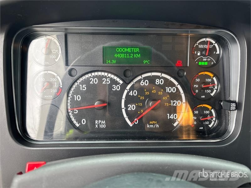 Freightliner M2 112 Camion cassonati
