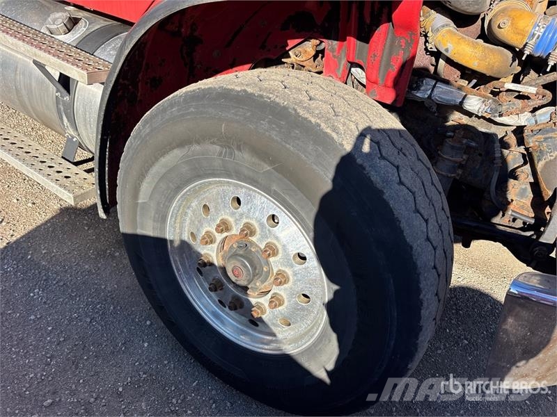 Freightliner M2 112 Скиповые погрузчики