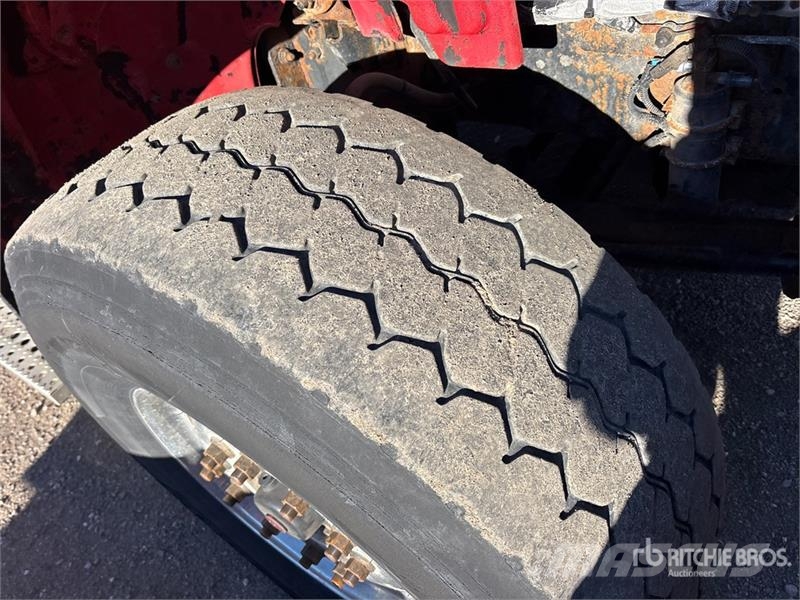 Freightliner M2 112 Скиповые погрузчики