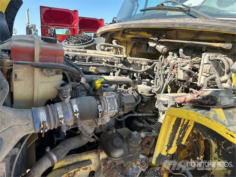 Freightliner M2 112 Kabīnes un interjers