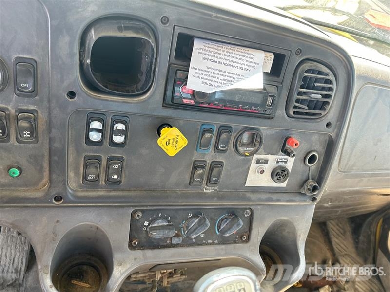 Freightliner M2 112 كابينة والداخلية