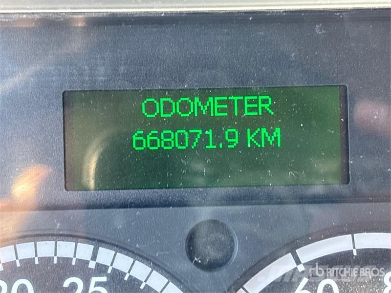Freightliner M2 112 Kabine i unutrašnjost