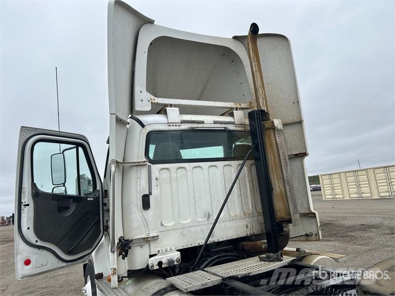 Freightliner M2 112 Nyergesvontatók