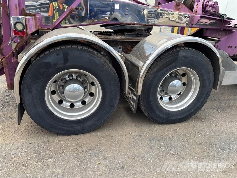 Freightliner M2 112 レッカー車