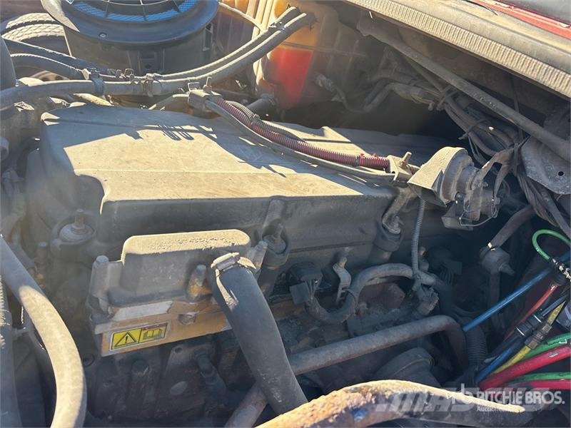 Freightliner M2 112 Скиповые погрузчики