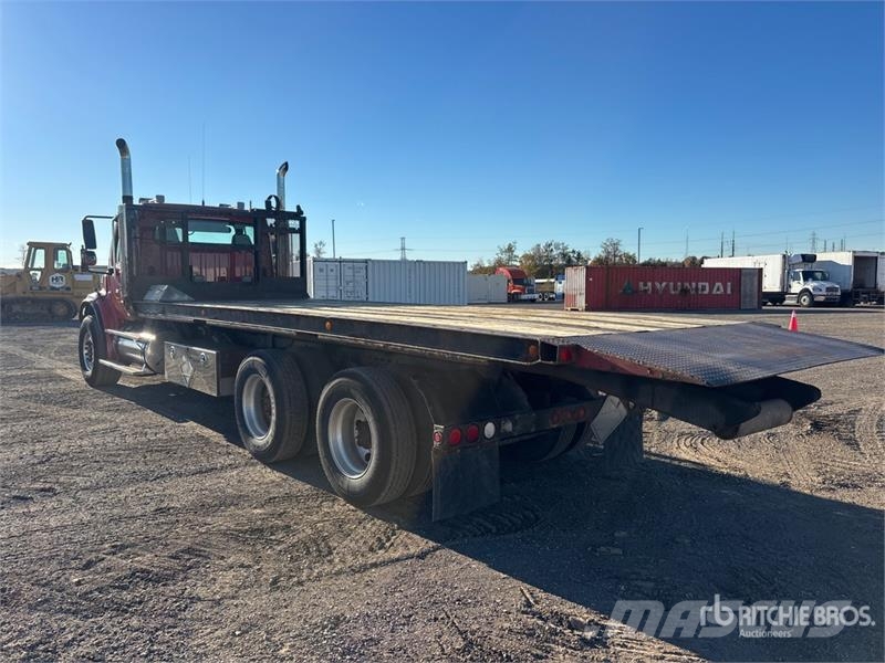 Freightliner M2 112 Скиповые погрузчики