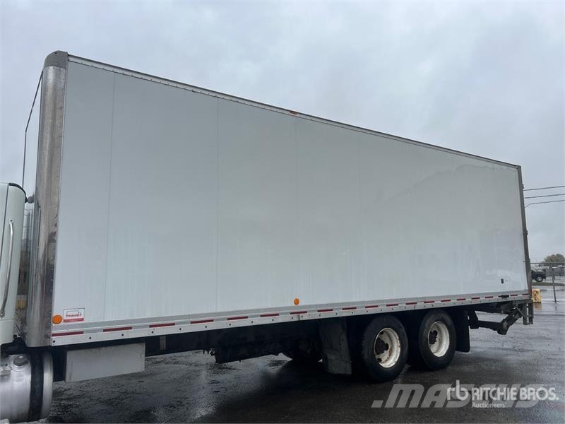 Freightliner M2 112 Camiões de caixa fechada