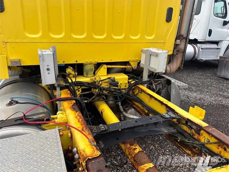 Freightliner M2 112 Kabīnes un interjers