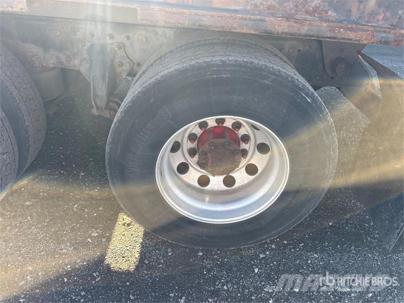 Freightliner M2 112 Скиповые погрузчики