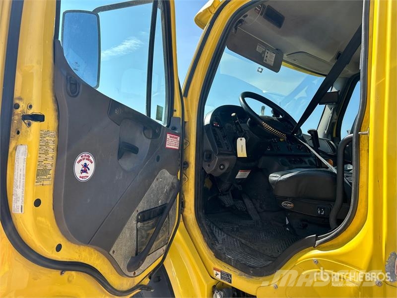 Freightliner M2 112 Kabīnes un interjers
