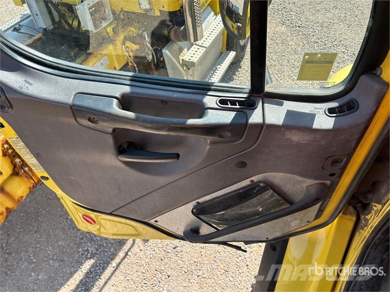 Freightliner M2 112 كابينة والداخلية