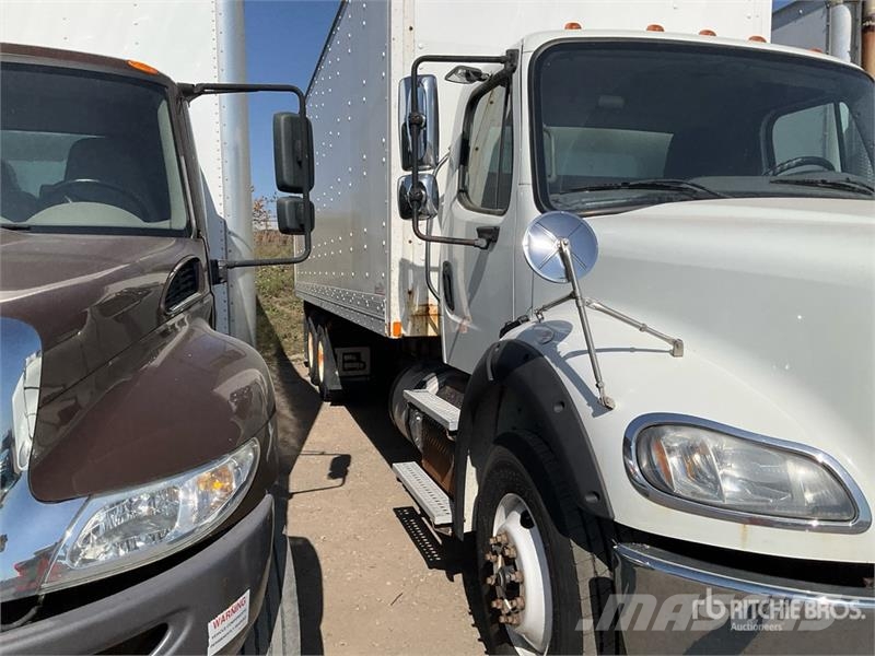 Freightliner M2 112 Sanduk kamioni