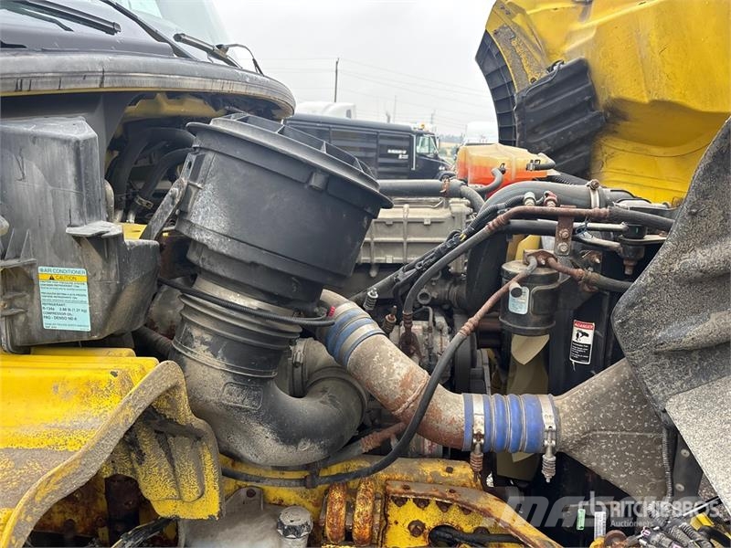 Freightliner M2 112 Kabīnes un interjers